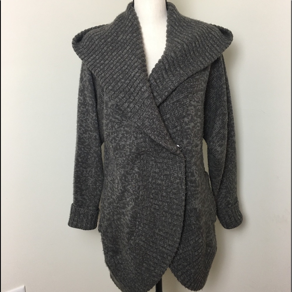 hinge Gray knit sweater jacket with hood size M